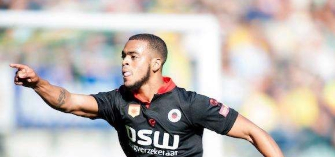 更是对足球 更是对足球