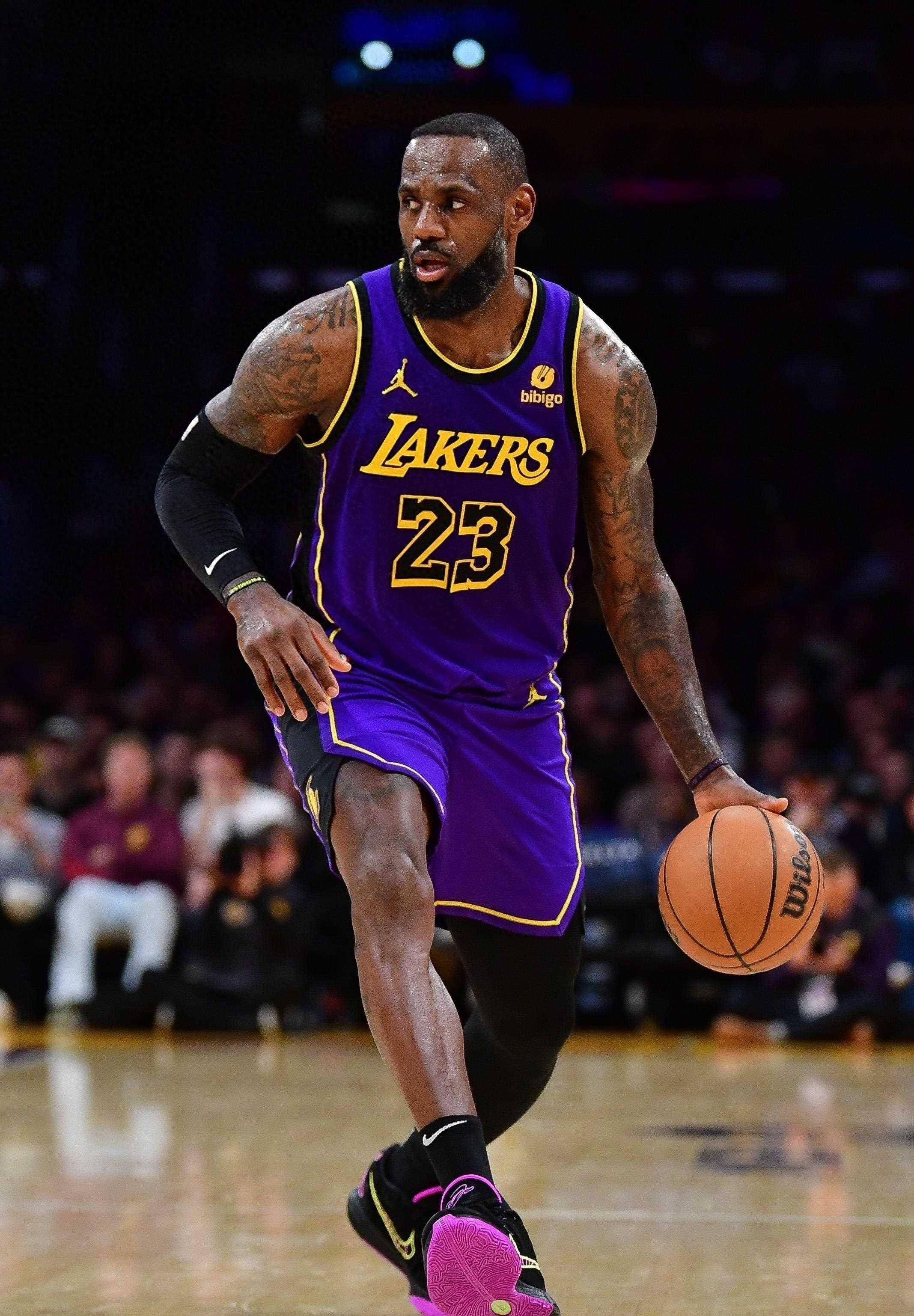 险些丢球 险些丢球