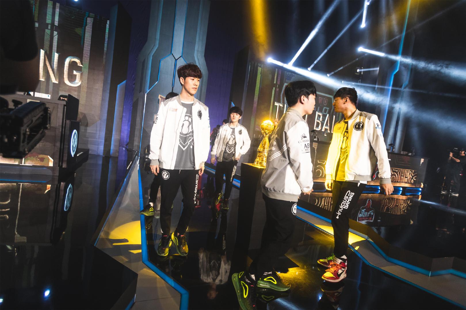 并以现场广 并以现场广